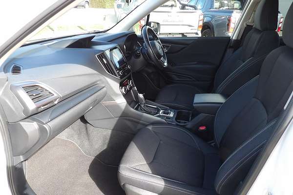 2022 Subaru Forester 2.5i S5