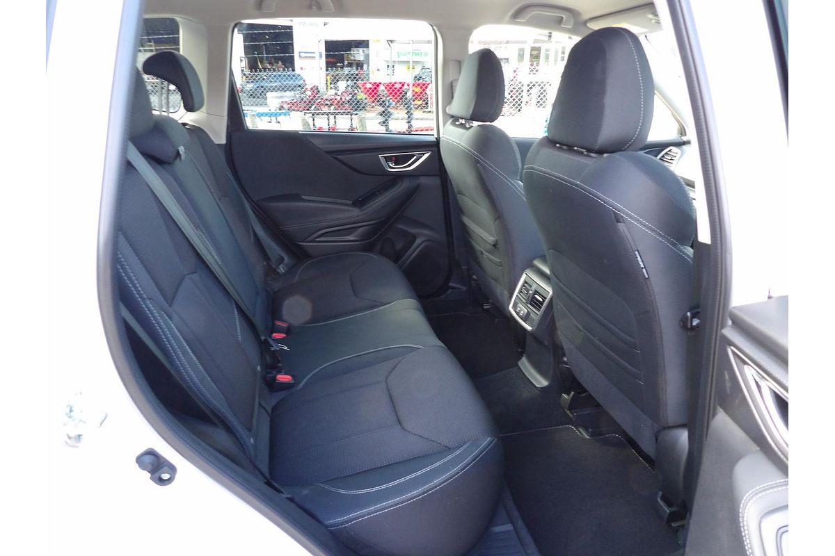 2022 Subaru Forester 2.5i S5