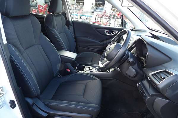 2022 Subaru Forester 2.5i S5