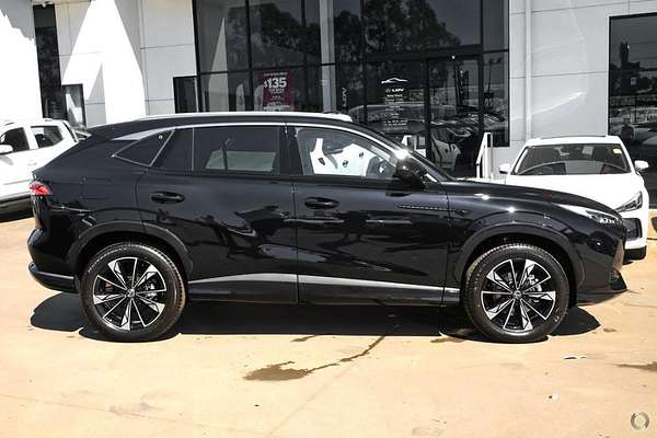 2025 MG HS Hybrid+ Essence AS33H