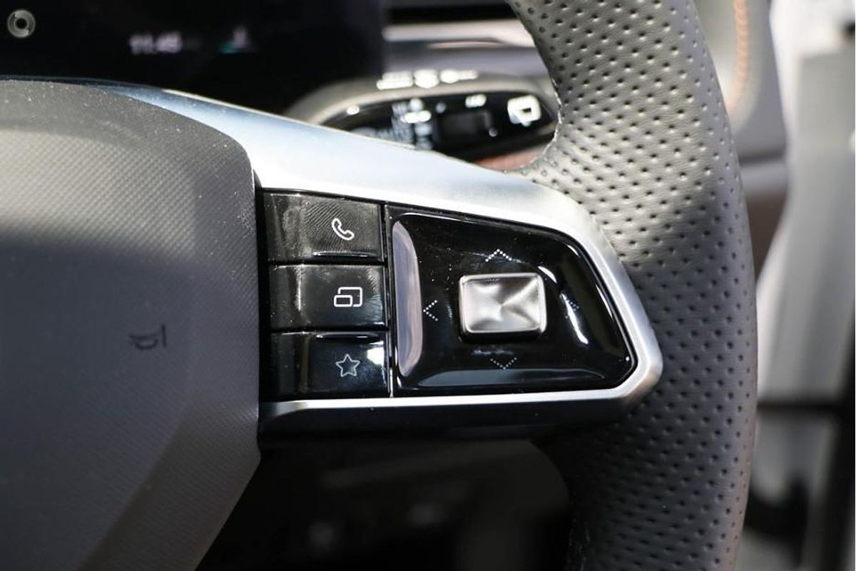 2025 MG HS Hybrid+ Essence AS33H