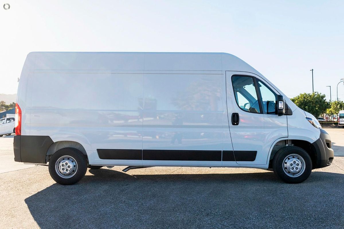 2024 Peugeot Boxer Pro X250 LWB Mid Roof
