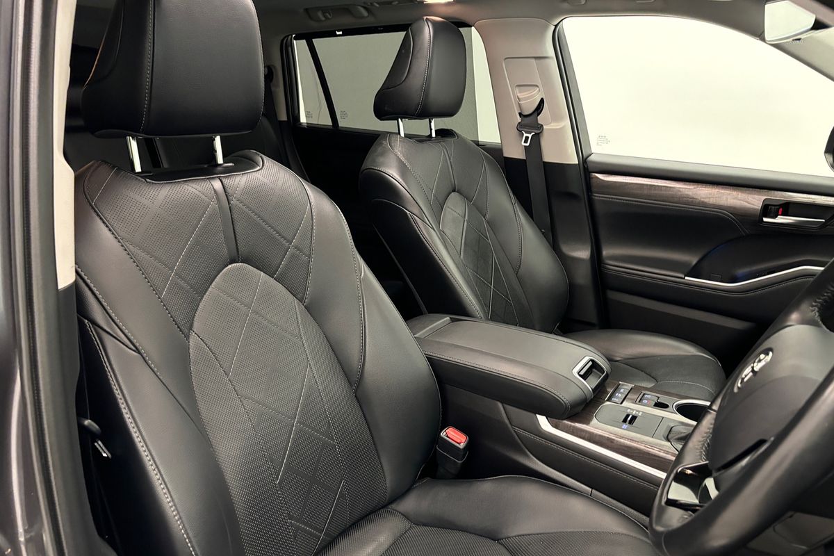 2021 Toyota Kluger Grande AXUH78R