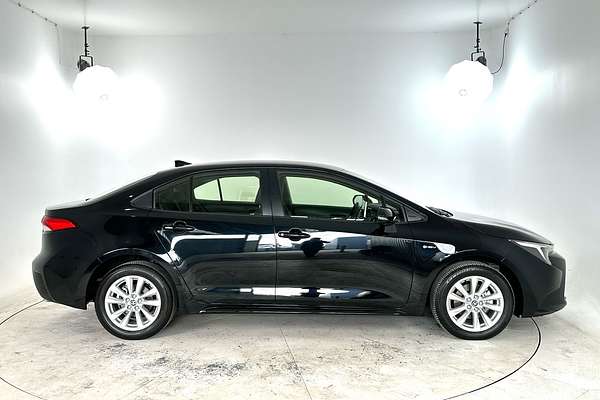 2024 Toyota Corolla Ascent Sport Hybrid ZWE219R
