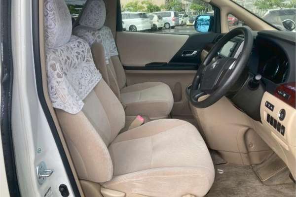 2011 Toyota Alphard Welcab