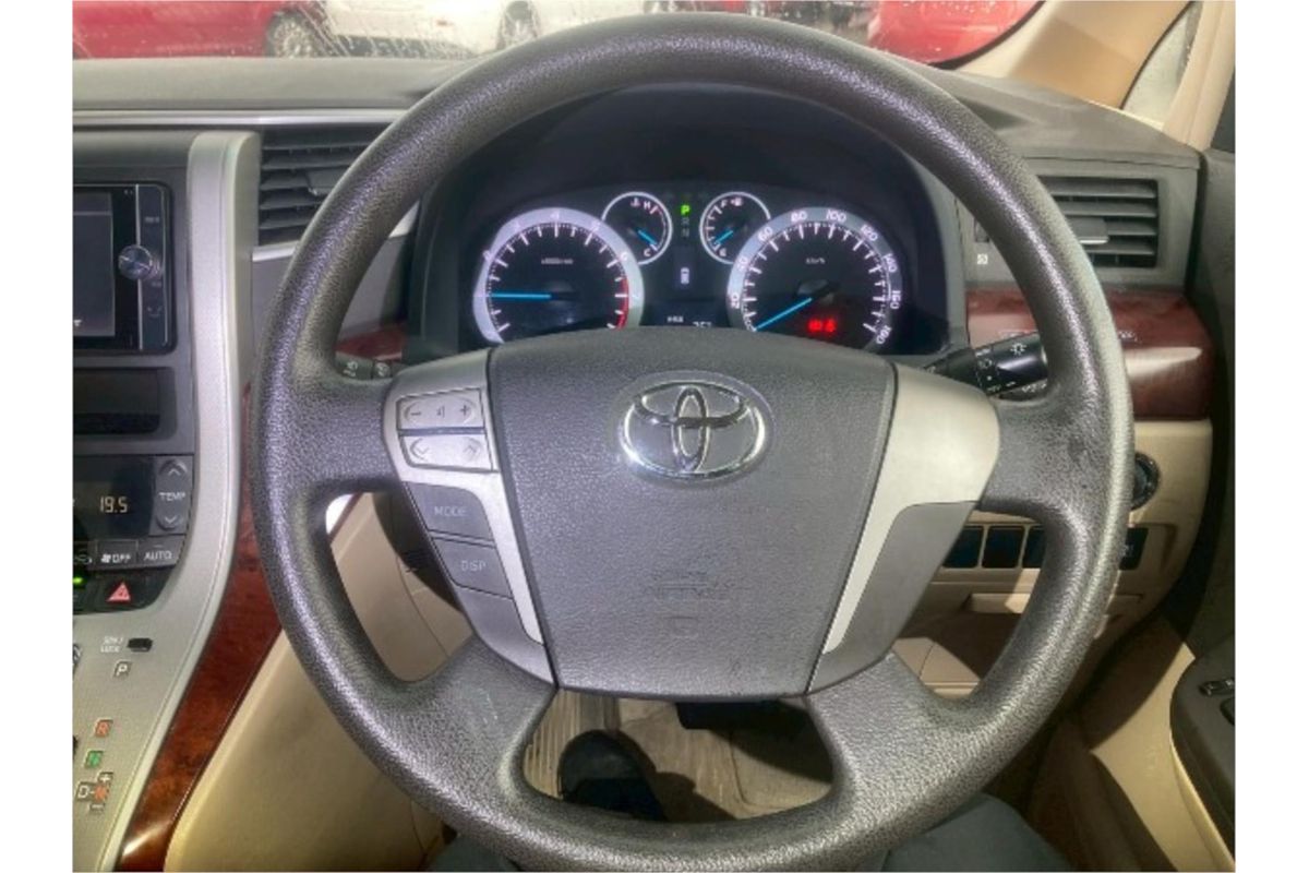 2011 Toyota Alphard Welcab
