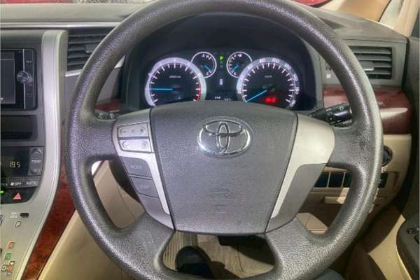 2011 Toyota Alphard Welcab