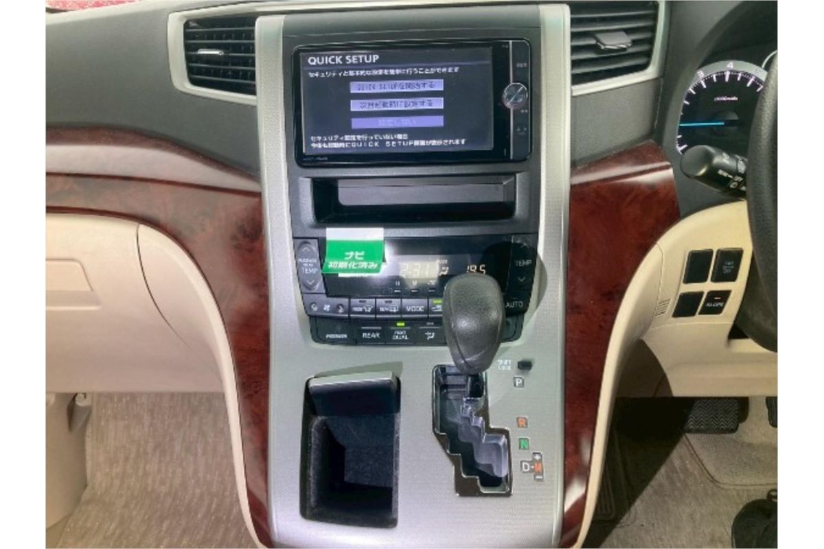 2011 Toyota Alphard Welcab