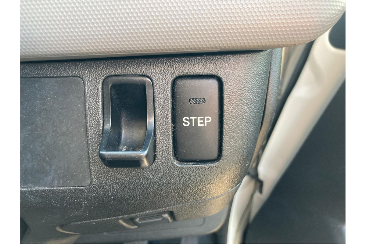 2007 Toyota Hiace Welcab