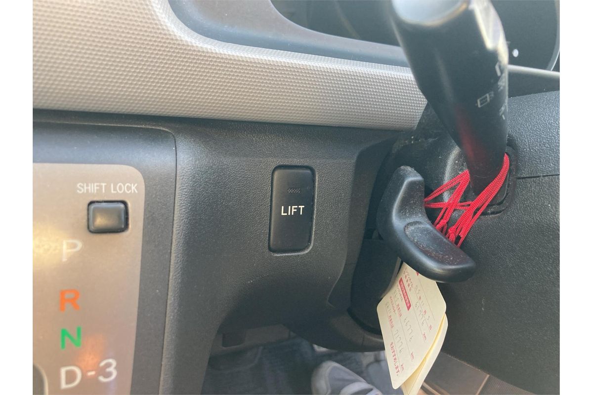 2007 Toyota Hiace Welcab