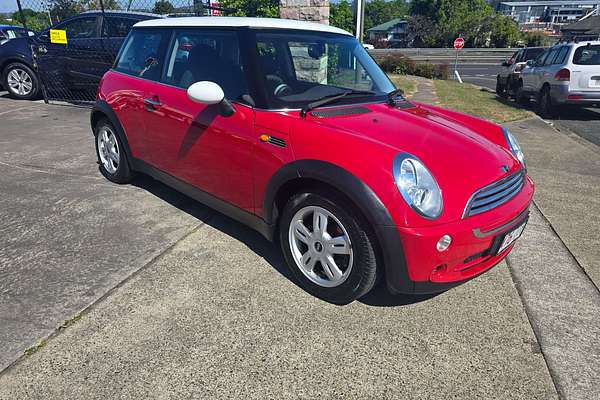 2004 MINI Hatch Cooper R50