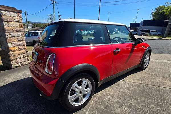 2004 MINI Hatch Cooper R50