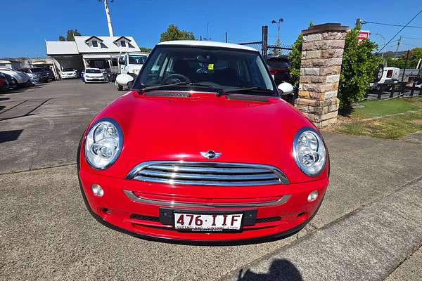 2004 MINI Hatch Cooper R50