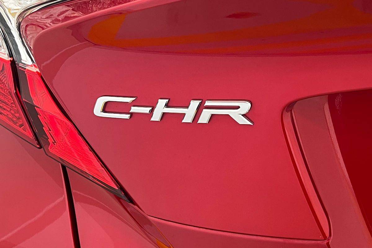 2020 Toyota C-HR NGX10R