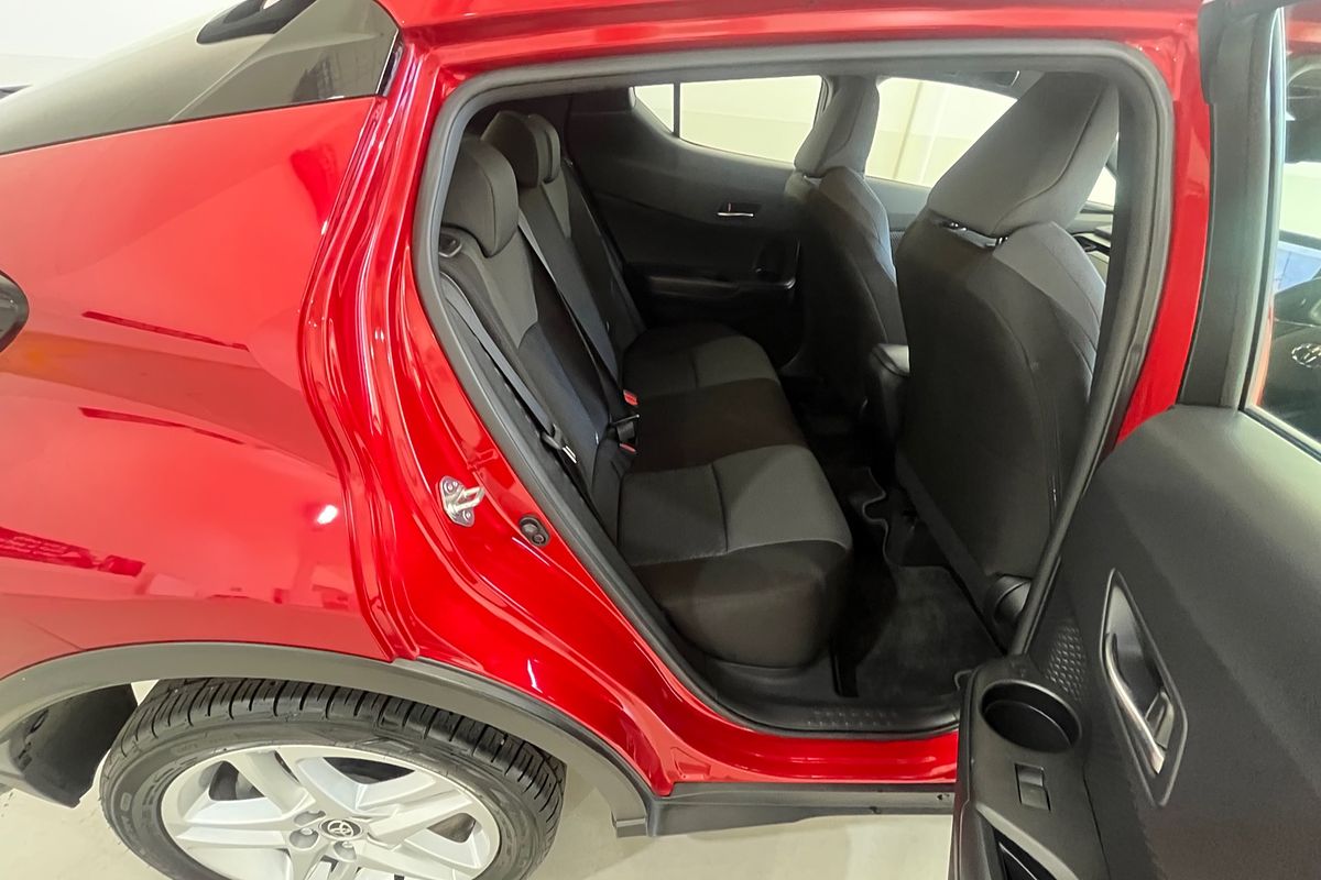 2020 Toyota C-HR NGX10R