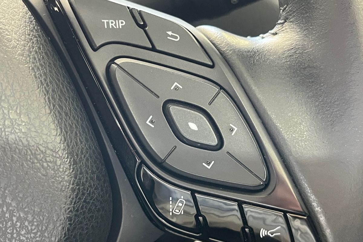 2020 Toyota C-HR NGX10R