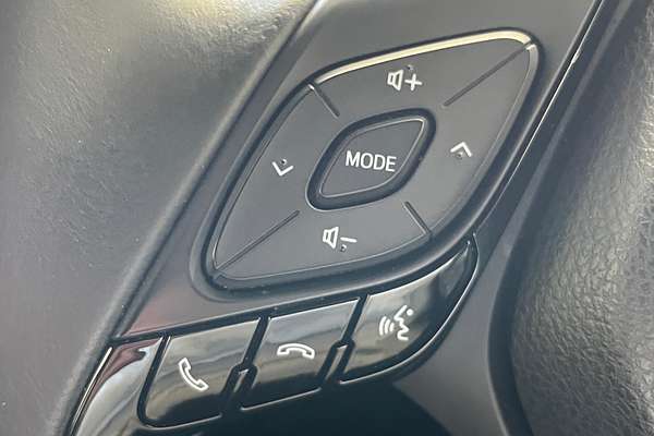 2020 Toyota C-HR NGX10R