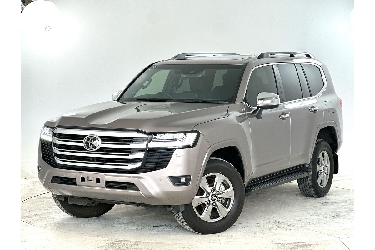 2024 Toyota Landcruiser Sahara FJA300R