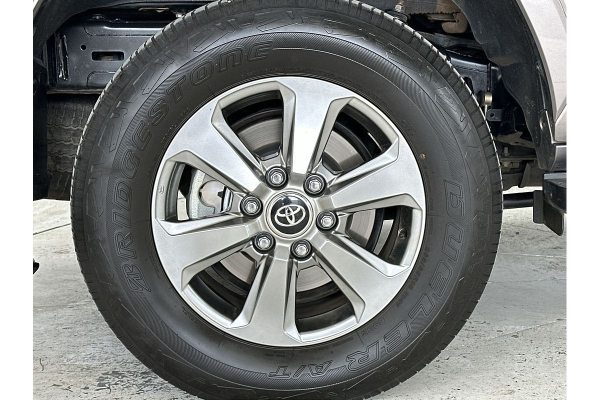 2024 Toyota Landcruiser Sahara FJA300R