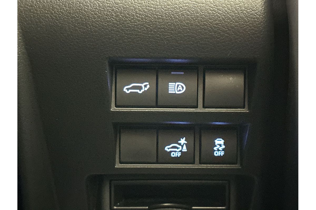 2024 Toyota Landcruiser Sahara FJA300R