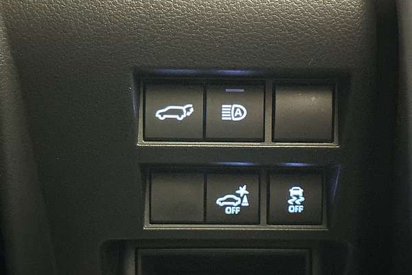 2024 Toyota Landcruiser Sahara FJA300R