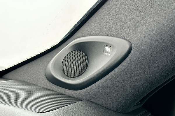 2024 Toyota Landcruiser Sahara FJA300R