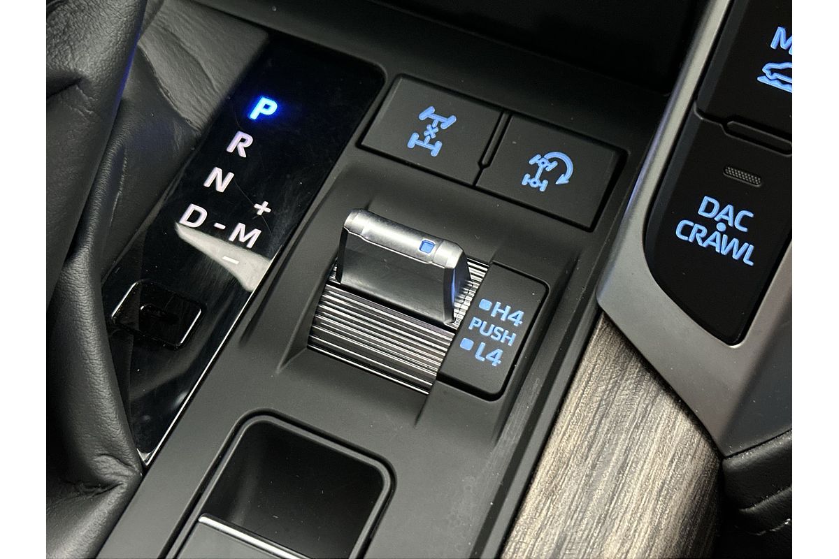 2024 Toyota Landcruiser Sahara FJA300R