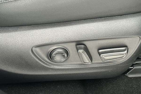 2024 Toyota RAV4 Cruiser AXAH54R