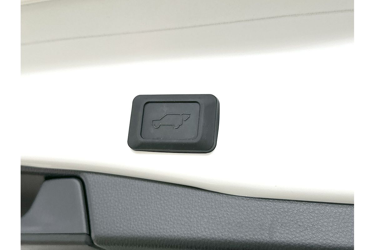 2024 Toyota RAV4 Cruiser AXAH54R