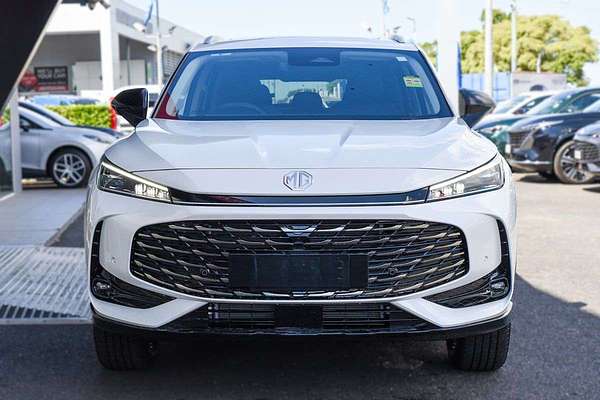 2025 MG HS Super Hybrid Essence AS33P