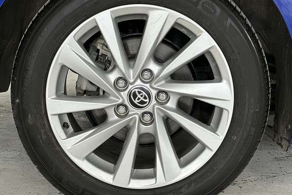 2022 Toyota Camry Ascent AXVH70R