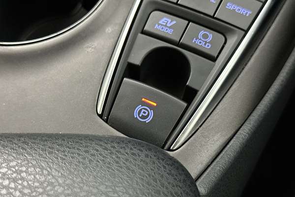 2022 Toyota Camry Ascent AXVH70R