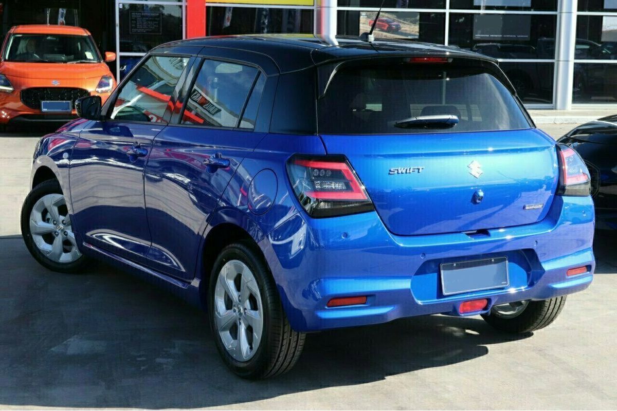 2024 Suzuki Swift Hybrid UZ