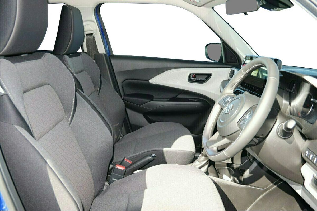 2024 Suzuki Swift Hybrid UZ