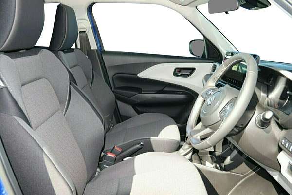 2024 Suzuki Swift Hybrid UZ
