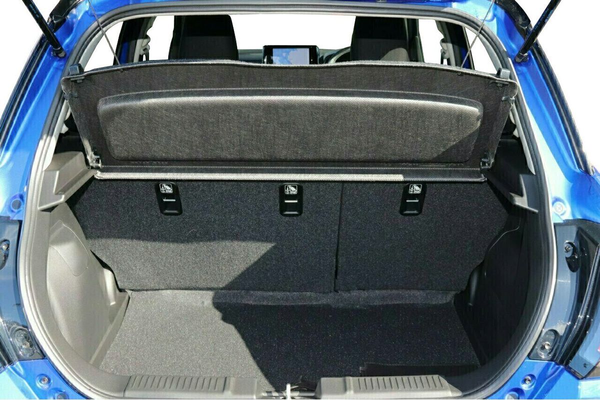 2024 Suzuki Swift Hybrid UZ