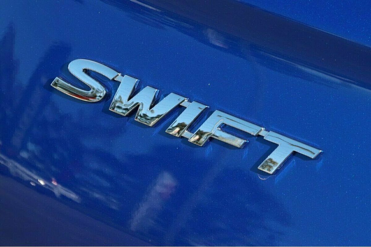 2024 Suzuki Swift Hybrid UZ