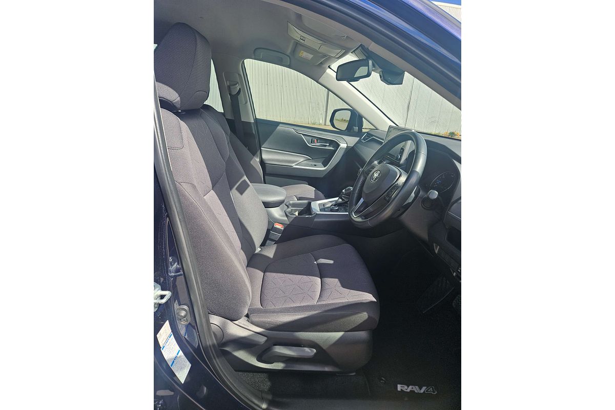 2021 Toyota RAV4 GXL AXAH54R
