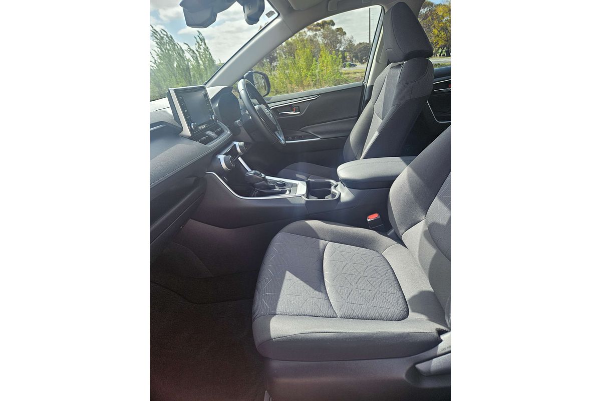 2021 Toyota RAV4 GXL AXAH54R