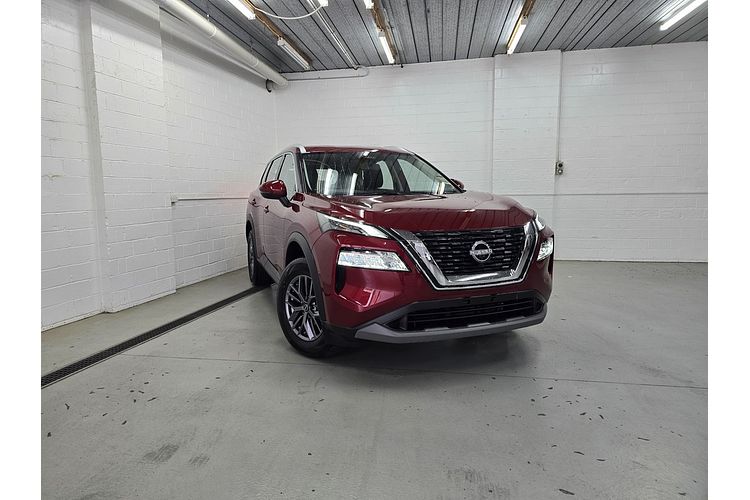 2025 Nissan X-TRAIL ST T33