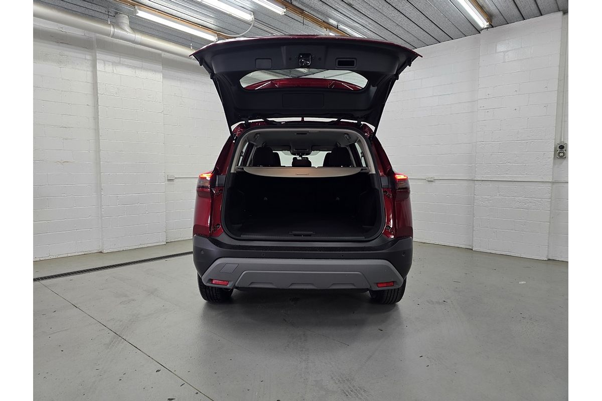 2025 Nissan X-TRAIL ST T33