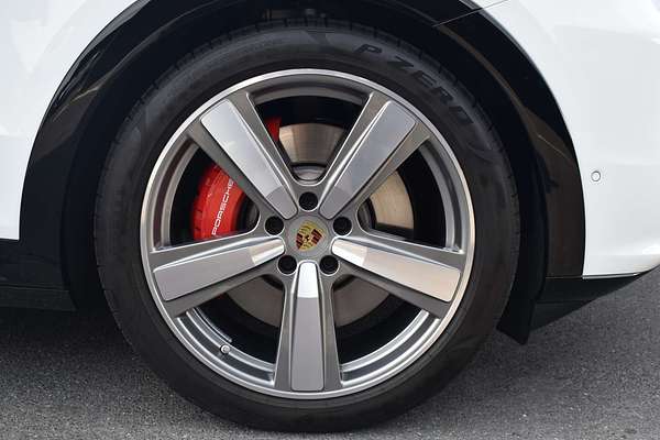 2024 Porsche Cayenne GTS 9YA II