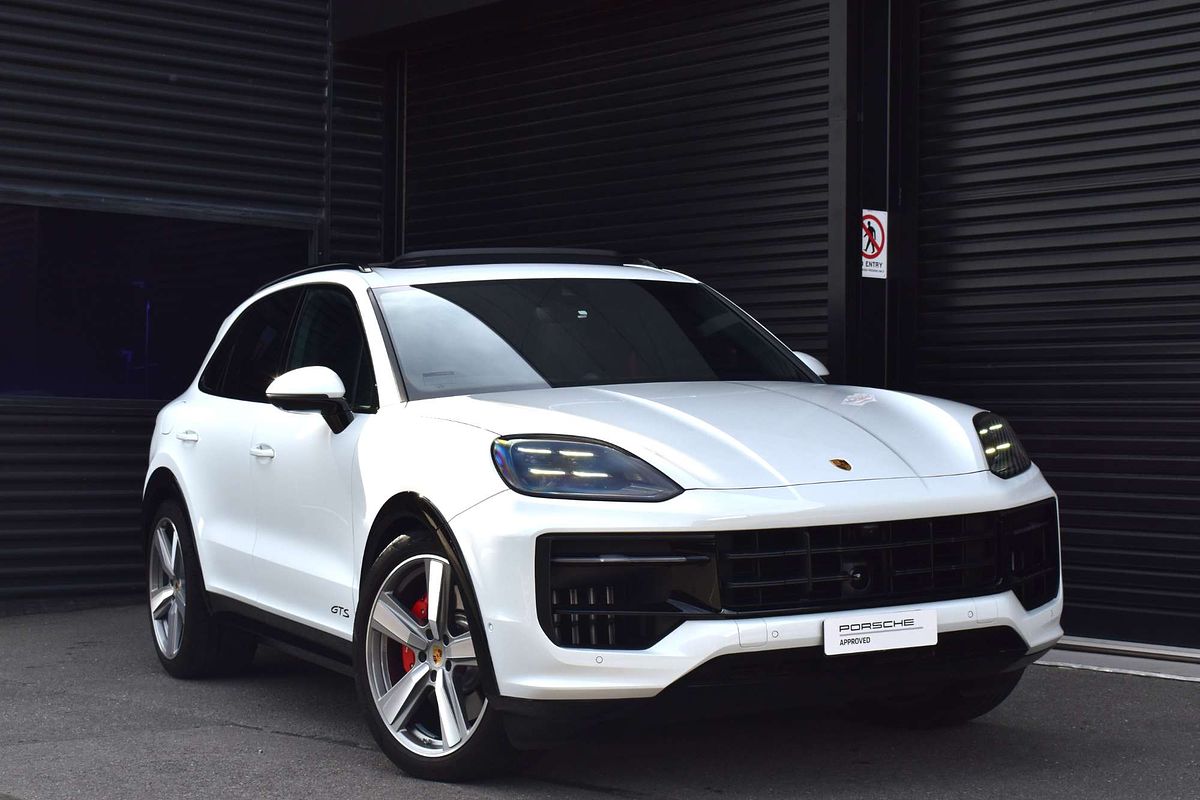 2024 Porsche Cayenne GTS 9YA II