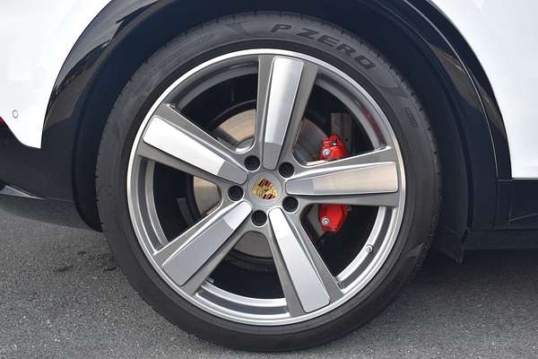 2024 Porsche Cayenne GTS 9YA II