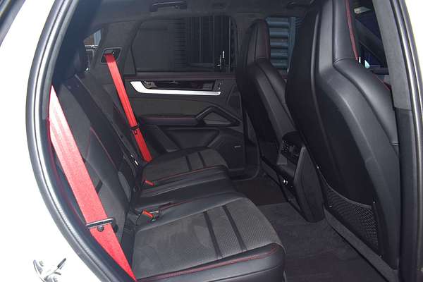 2024 Porsche Cayenne GTS 9YA II