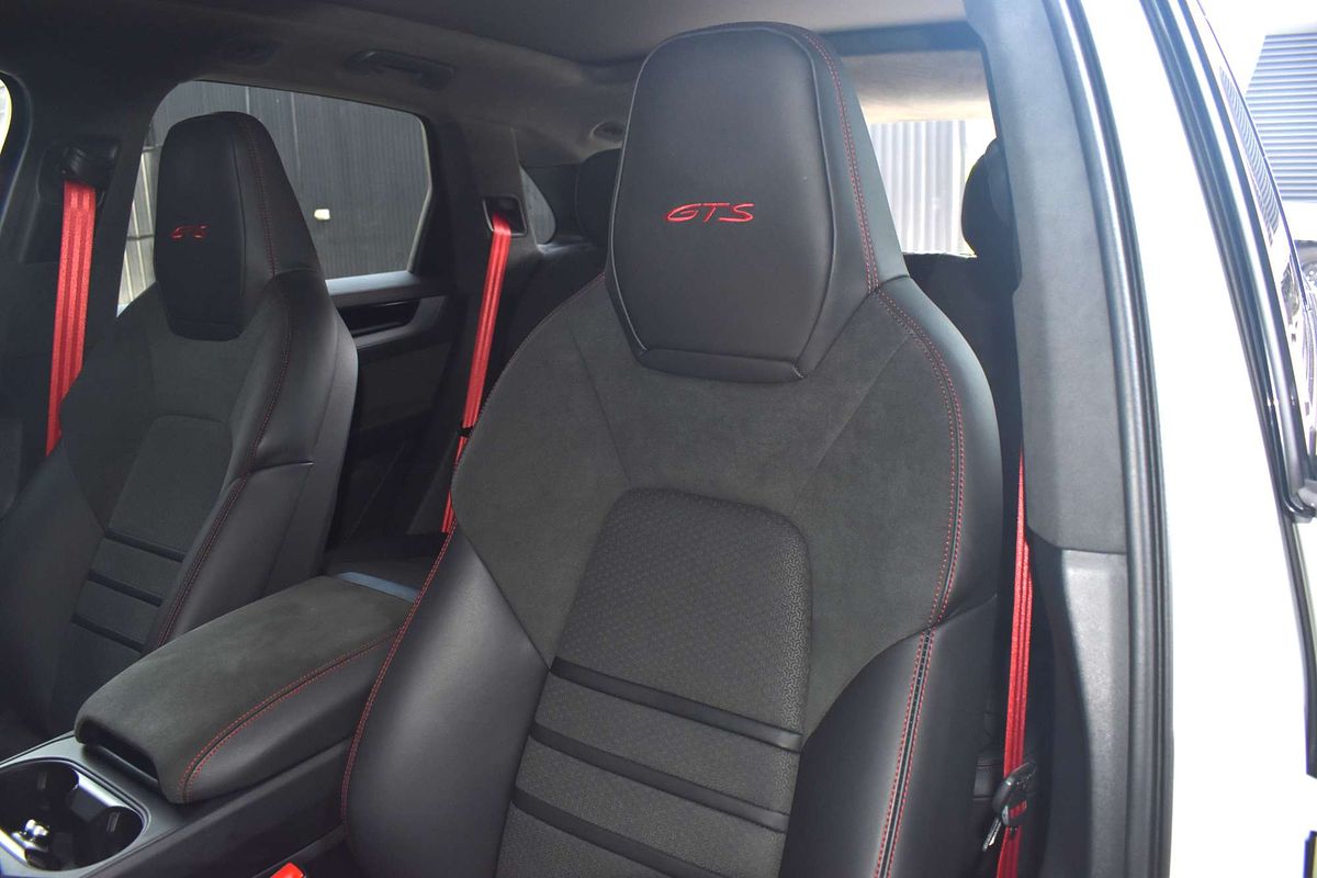 2024 Porsche Cayenne GTS 9YA II