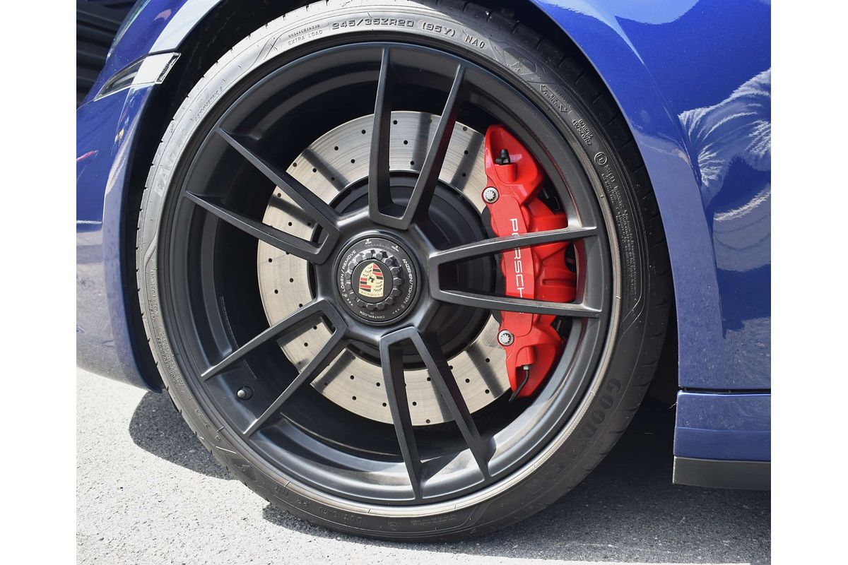 2022 Porsche 911 Carrera GTS 992