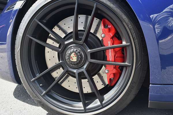 2022 Porsche 911 Carrera GTS 992