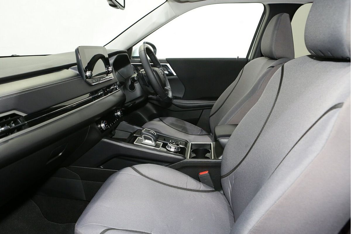 2024 Mitsubishi Outlander LS ZM