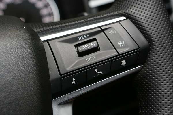 2024 Mitsubishi Outlander LS ZM